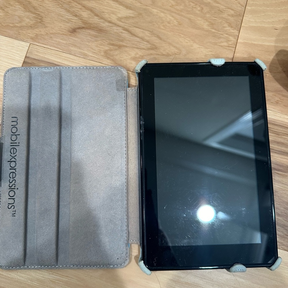 Old kindle with case